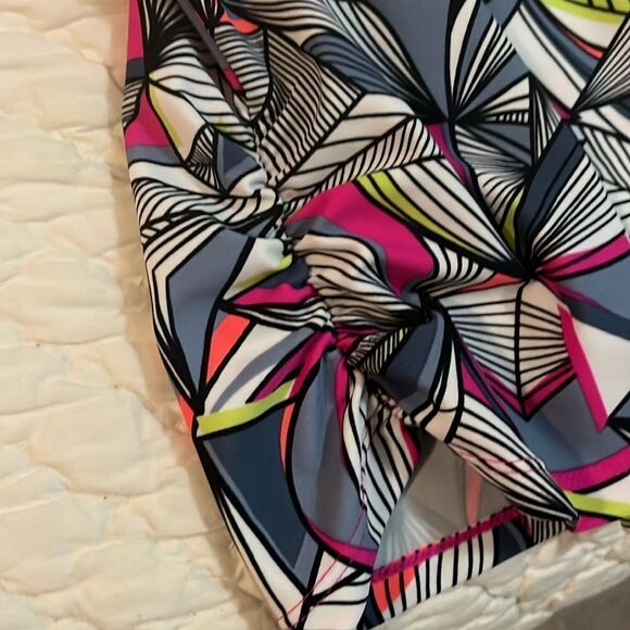 Colorful Patterned Swimsuit - Picture 4 of 4